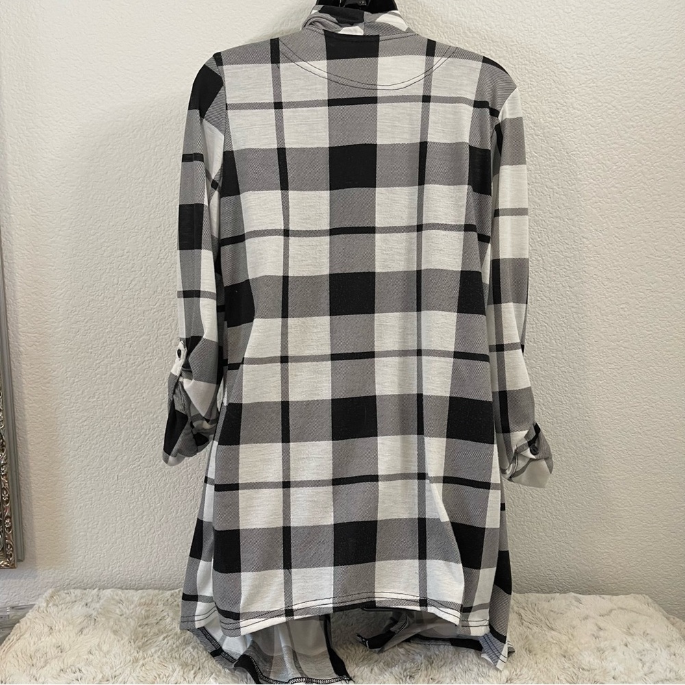 French Laundry Monochrome Plaid cardigan - Picture 3 of 4